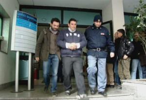 Le uscite degli arrestati