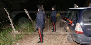 I carabinieri sul luogo dell'omicidio