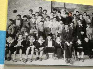 Mino Reitano nella foto di classe della scuola Santa Caterina a Reggio Calabria anno 1953