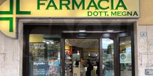 La farmacia Megna a Crotone
