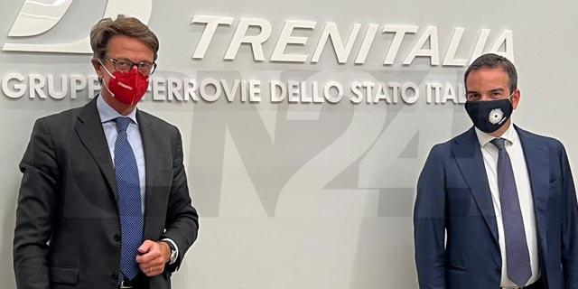 Luigi Corradi di Trenitalia ed il presidente Roberto Occhiuto