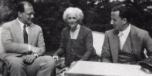 Carlo e Nello Rosselli con la madre Amelia nel 1932