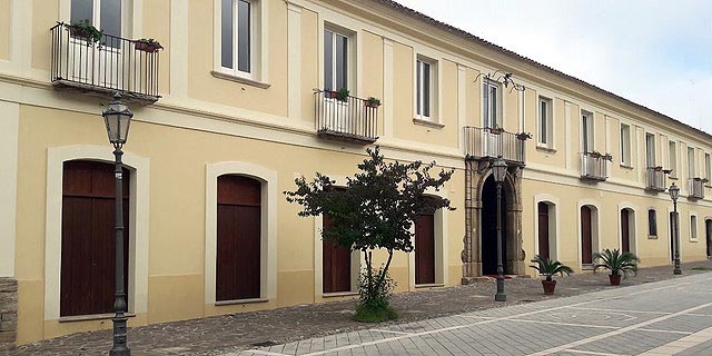 Palazzo De Stefani-Ciriaco, Girifalco