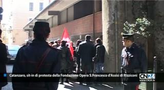 Catanzaro, sit-in di protesta della Fondazione Opera S.Francesco d’Assisi di Rizziconi