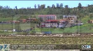 Crotone: sfrattate 8 famiglie da palazzina a Capocolonna