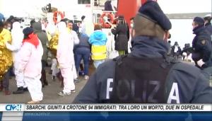 Sbarchi. Giunti a Crotone 94 immigrati: tra loro un morto, due in ospedale