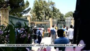 “I terroni non dimenticano”, così la Calabria ha accolto Matteo Salvini