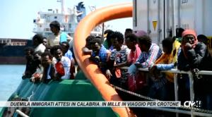 Duemila immigrati attesi in Calabria. In mille in viaggio per Crotone
