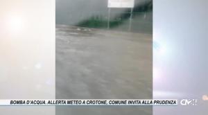 Bomba d’acqua. Allerta meteo a Crotone, Comune invita alla prudenza