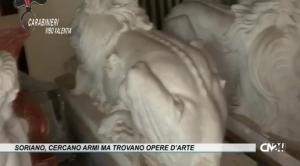 Soriano, cercano armi ma trovano opere d’arte. Denunciato 64enne