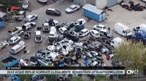 Olii e acque reflue scaricati illegalmente, sequestrata ditta di autodemolizioni