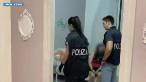 Maxi blitz in 27 province italiane: colpo alla prostituzione, anche minorile