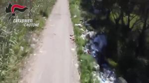 Discariche abusive: sequestrati nel crotonese altri sei “scempi ambientali”