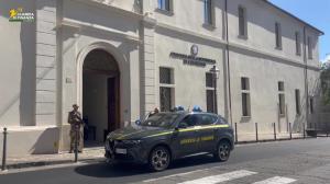 Liste d’attesa saltate grazie alle visite private: l’oculistica “privatizzata”